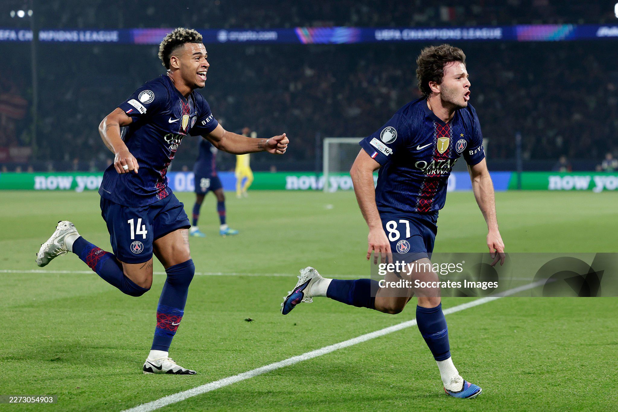 Đêm Paris huyền ảo ở Cúp C1: Đại tiệc bàn thắng, Dembele & "Maradona mới" nhảy múa - 4