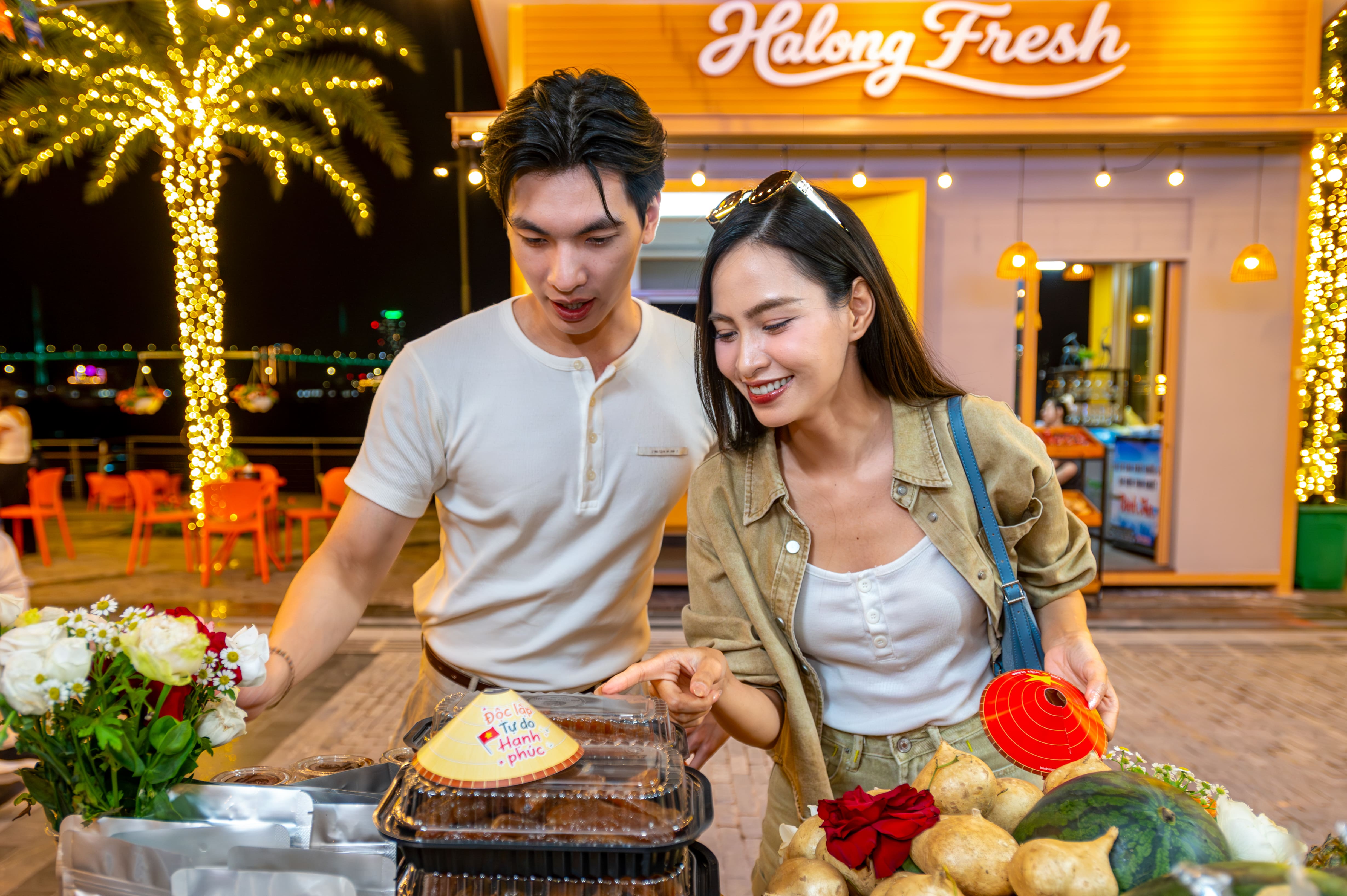 Một ngày hai lần pháo hoa: Quảng Ninh trở thành tâm điểm du lịch dịp 30/4 – 1/5 - 3