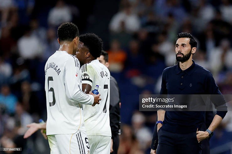 Real gây sốc với phương án HLV Enrique, "kẻ phản bội" trở lại thay Arbeloa? - 1