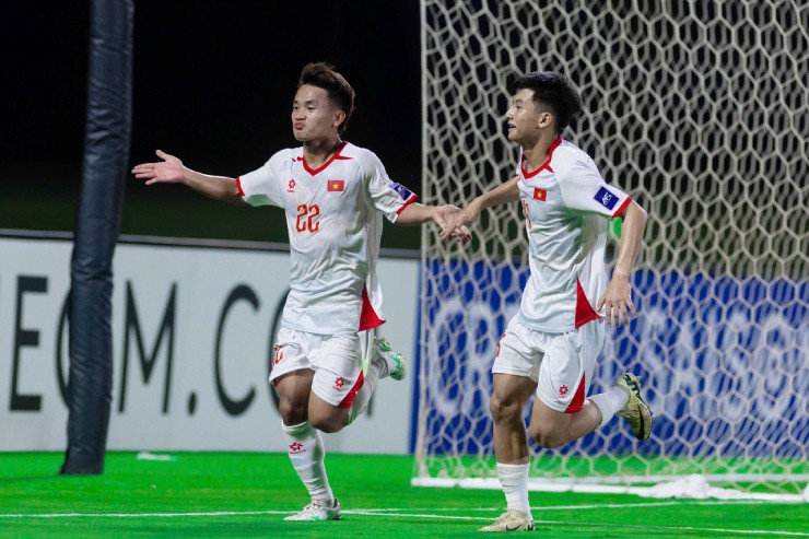 Hàn Quốc sảy chân, U17 Việt Nam ngạo nghễ chiếm ngôi đầu bảng ở U17 châu Á - 1