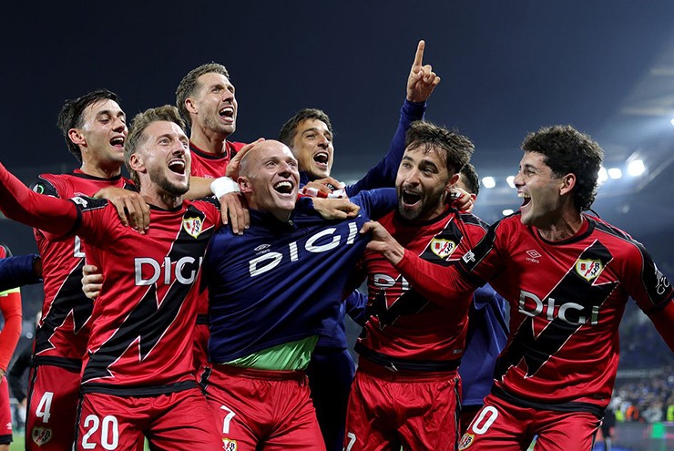 La Liga giành suất thứ 5 dự Cúp C1 nhờ cú phạt đền hỏng, đội Antony sắp giành "vé vàng" - 1