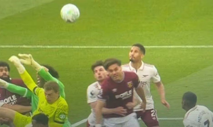Tranh cãi Arsenal thoát bàn thua phút 90+5: Lộ bằng chứng VAR sai lầm, West Ham khiếu nại - 1
