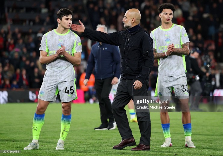 Pep chúc mừng Arsenal vô địch, tuyên bố bất ngờ về tương lai ở Man City - 2