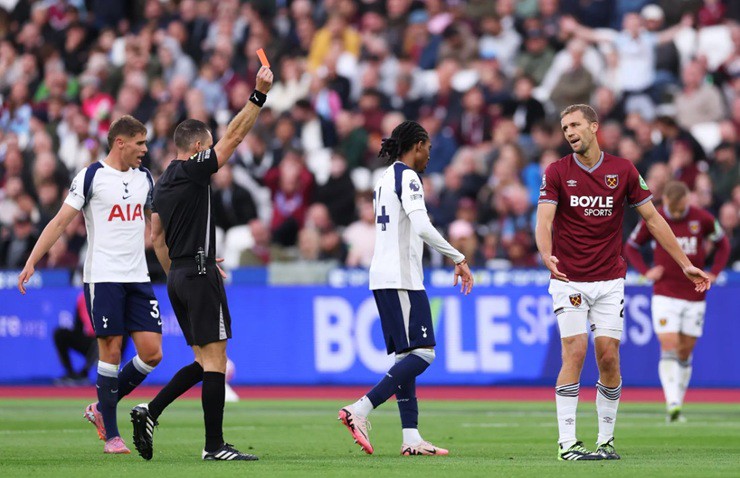 Dự đoán tỷ số vòng 38 Ngoại hạng Anh: Arsenal mở hội, Tottenham hay West Ham thoát hiểm - 2