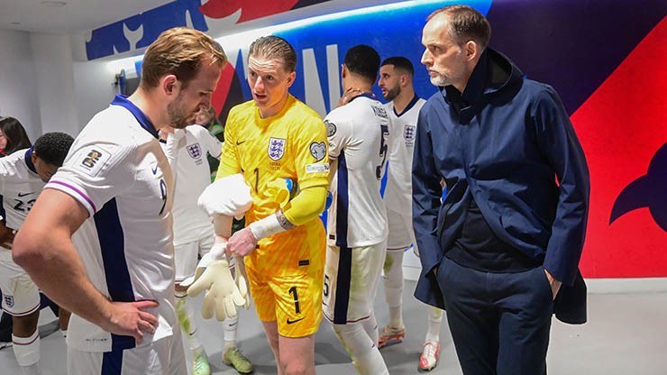 Dư luận Anh phẫn nộ vì Maguire bị loại khỏi World Cup, mẹ chỉ trích Tuchel - 4