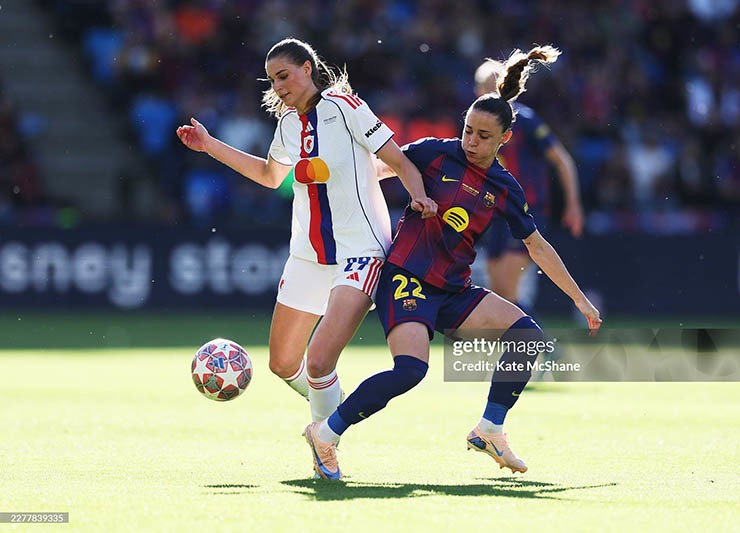 Video bóng đá nữ Barcelona - Lyon: Đỉnh cao so tài, tiếc nuối bàn thắng hụt (CK cúp C1 nữ) - 1