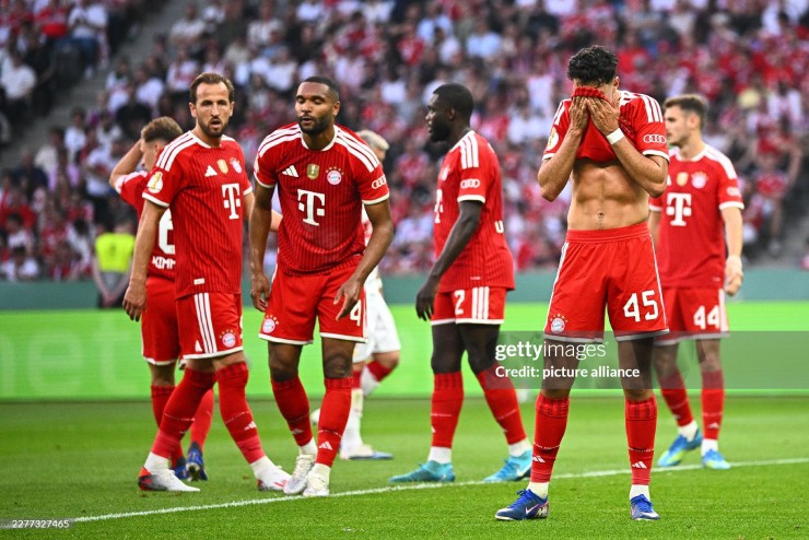 Video bóng đá Bayern Munich - Stuttgart: (Chung kết Cúp QG) - 1
