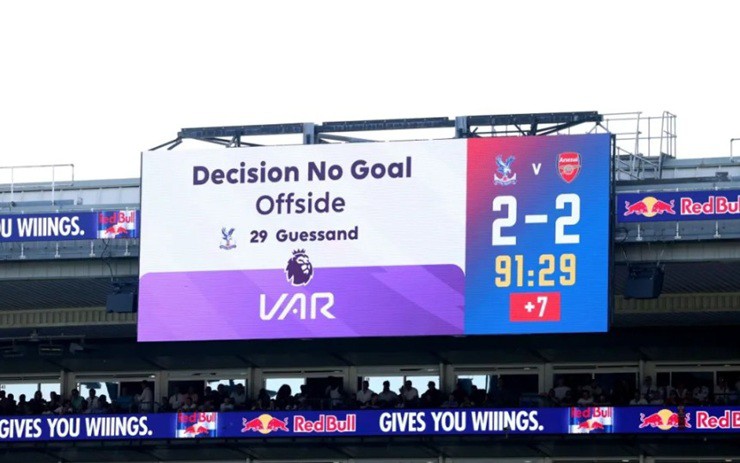 Bảng xếp hạng Ngoại hạng Anh không VAR: Arsenal bị trừ 5 điểm, vuột mất chức vô địch - 2