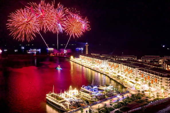 Sun Bavaria Ha Long: Nhà hàng duy nhất tại Quảng Ninh sở hữu show diễn ánh sáng 3D Mapping và pháo hoa nghệ thuật hàng đêm - 5