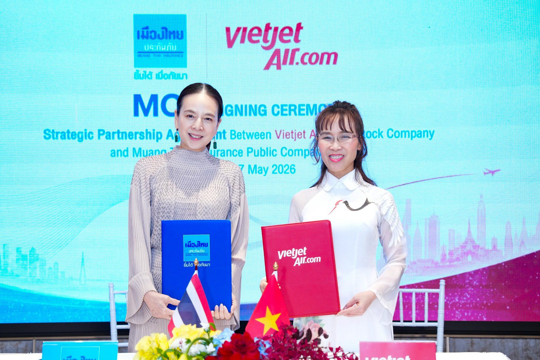 Madam Pang và Tiến sĩ Nguyễn Thị Phương Thảo đồng hành vì bóng đávà tình hữu nghị Việt Nam – Thái Lan - 4