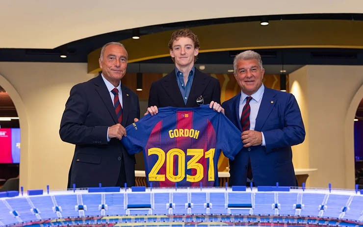 3 ông lớn MU - Real Madrid - Barca khuynh đảo chợ hè 2026, chạy đua trước World Cup - 2