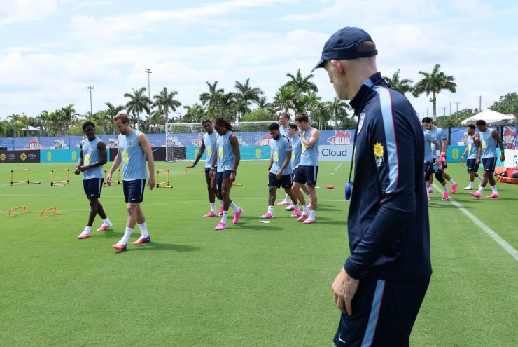 Báo Anh lo thầy trò Tuchel phải đá "trận đấu 4 tiếng" tại World Cup vì thời tiết - 1