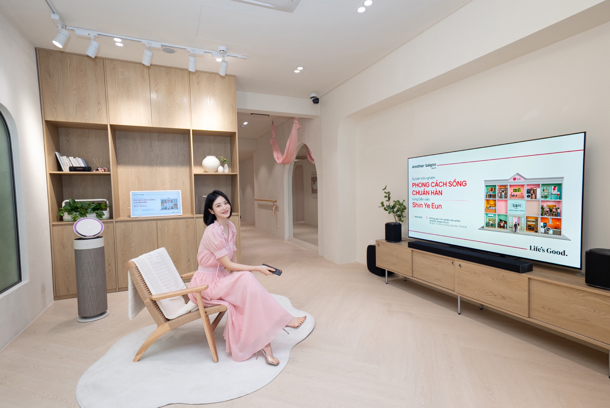 Học cách nữ diễn viên Shin Ye Eun chăm chút trang phục: Bí quyết để luôn chỉn chu trong mọi khung hình - 5