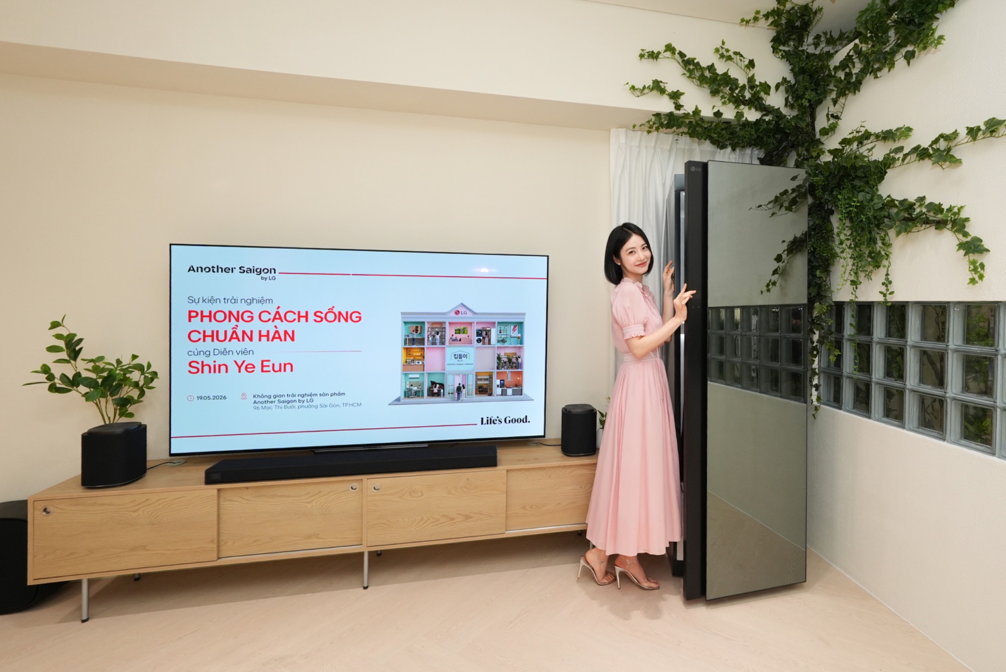 Học cách nữ diễn viên Shin Ye Eun chăm chút trang phục: Bí quyết để luôn chỉn chu trong mọi khung hình - 4