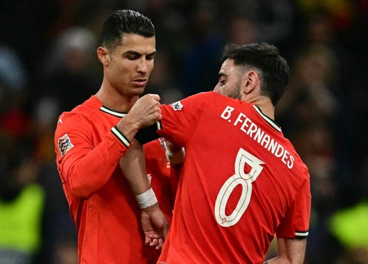 Tin nóng bóng đá World Cup 15/6: Fernandes được khuyên đình công nếu Ronaldo đá chính - 1