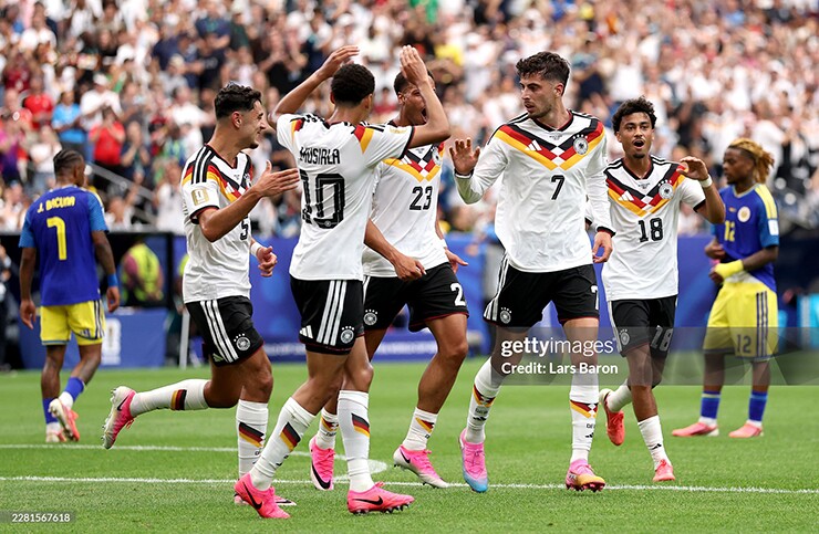 "Ông lớn" Đức & Thụy Điển thắng đậm nhất World Cup, ghi 12 bàn thị uy sức mạnh - 1