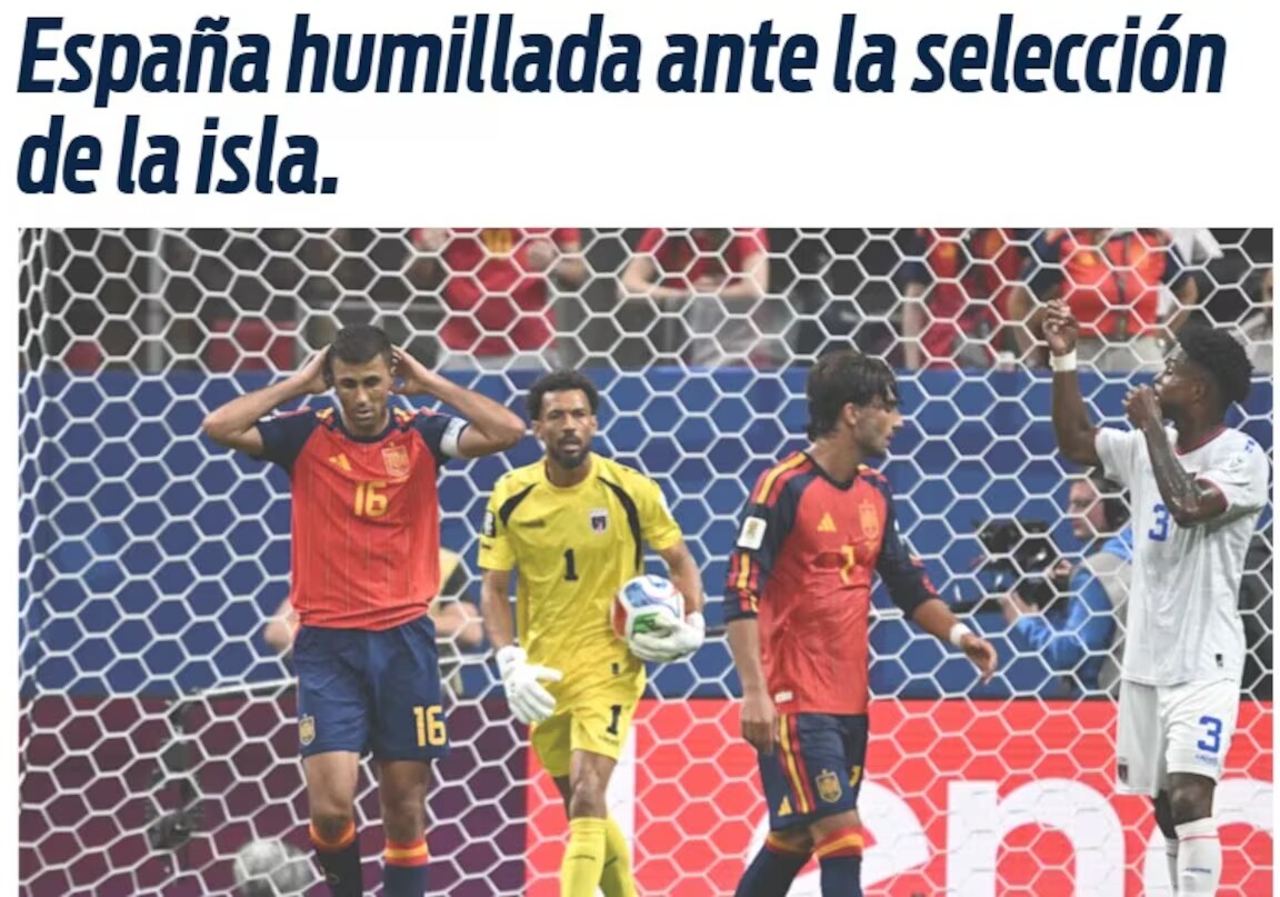 Cape Verde gây sốc tại World Cup: Báo chí ngỡ ngàng, người hùng thủ môn được khen hơn Neuer - 1