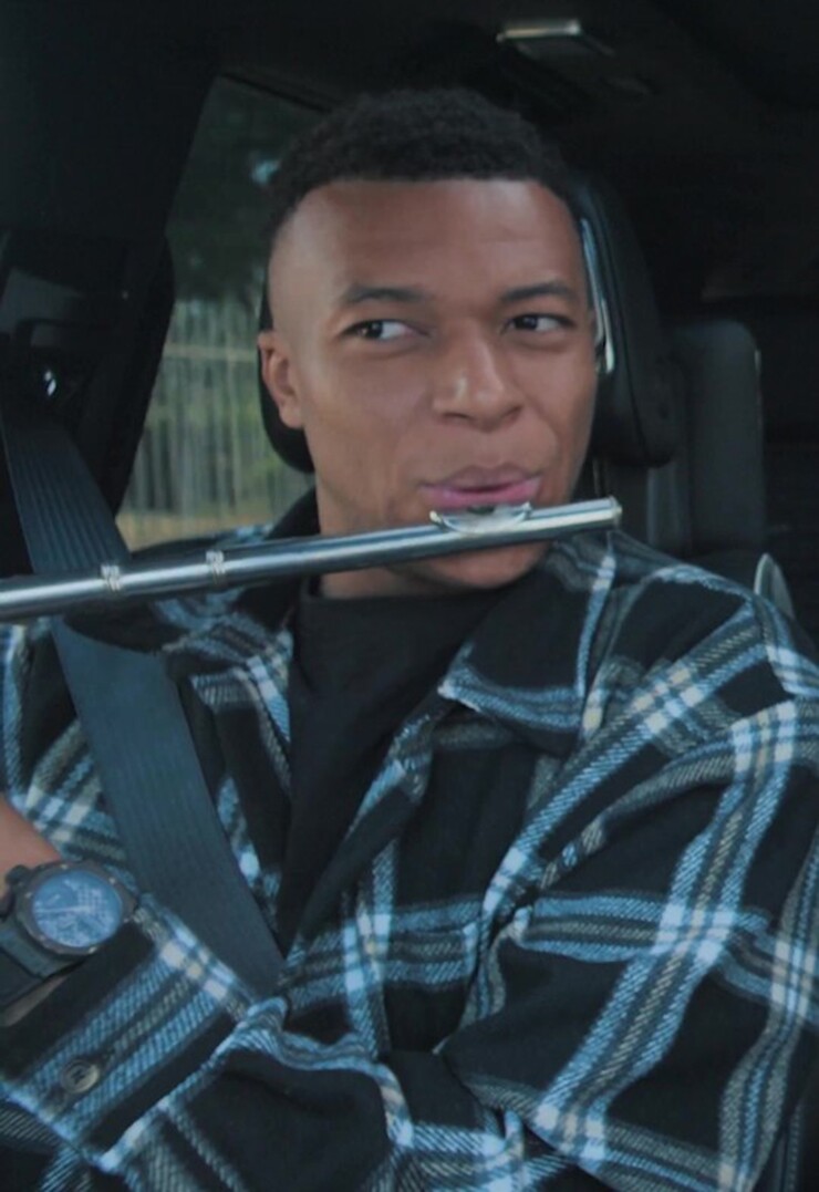 Bí ẩn màn "thổi sáo" của Mbappe: Lời hứa đặc biệt được thực hiện ở World Cup - 2