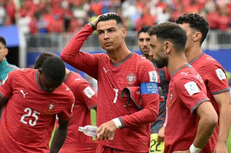 Sự thật phũ phàng: Ronaldo có đang là gánh nặng của Bồ Đào Nha? - 3