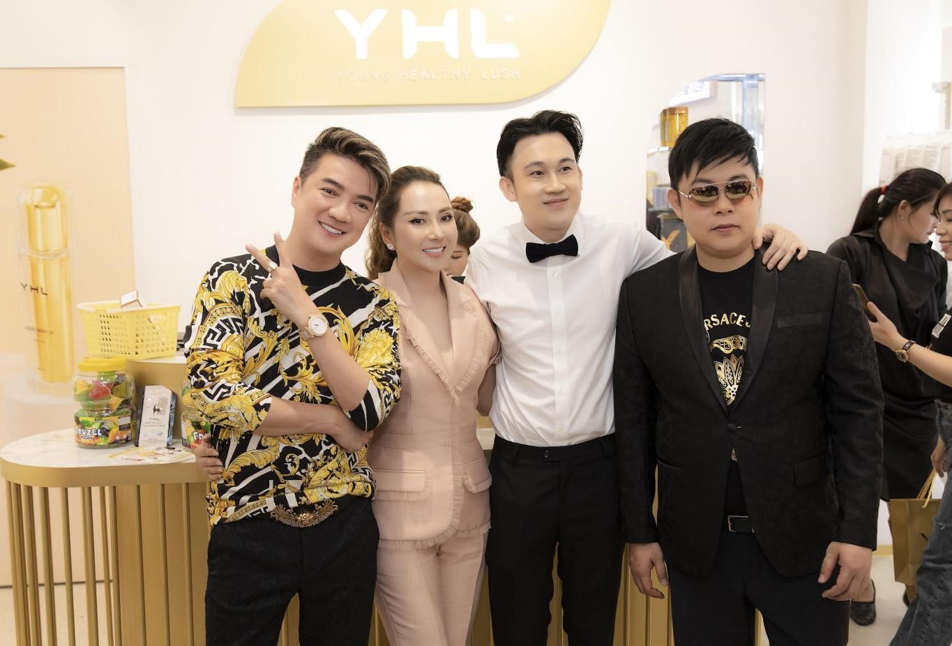YHL Beauty tổ chức sự kiện ngày 9/9 với sự tham gia của các nghệ sĩ nổi tiếng - 1