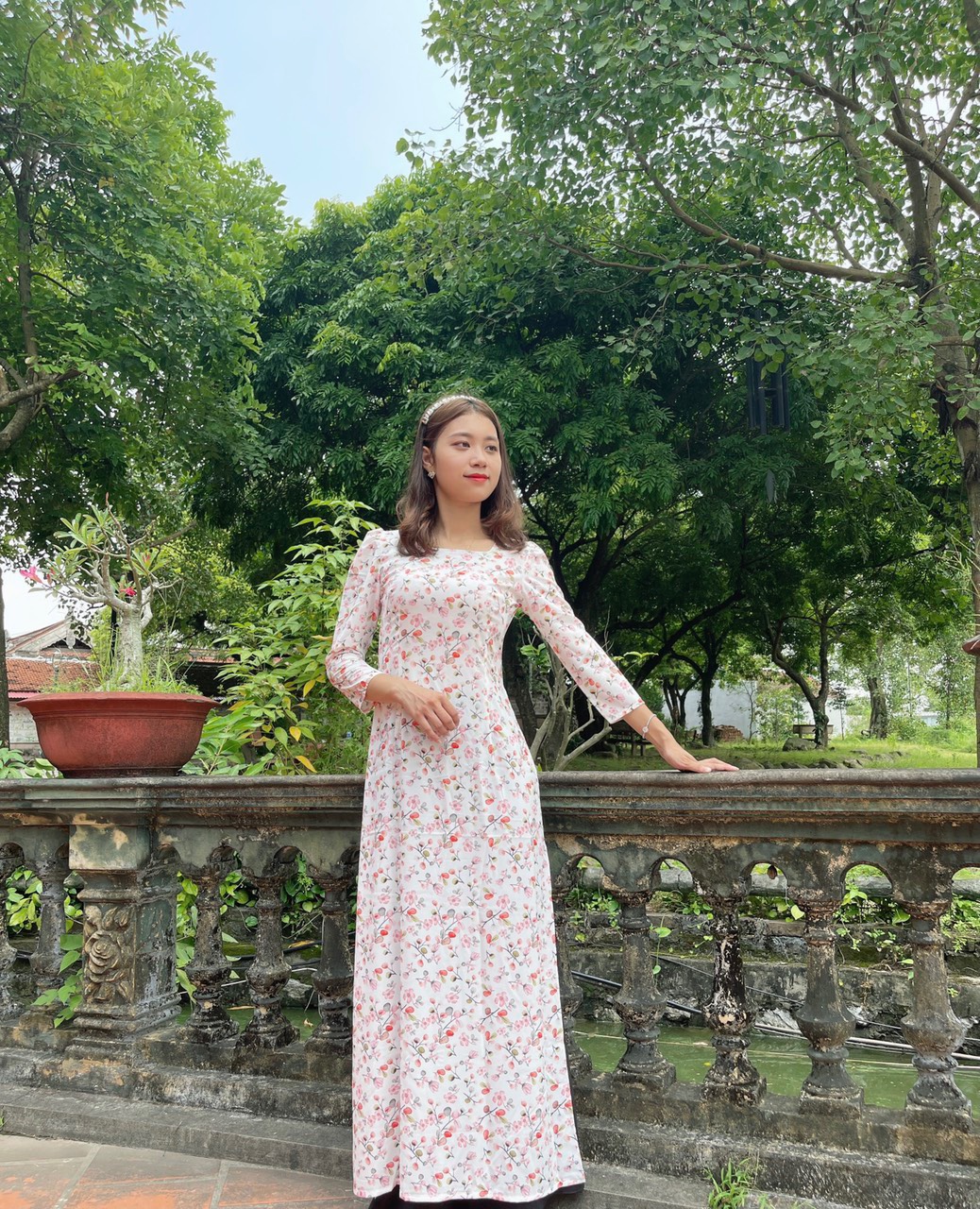 Áo dài Vân Oanh - giữ gìn vẻ đẹp truyền thống nhưng mang hơi thở của thời đại - 3