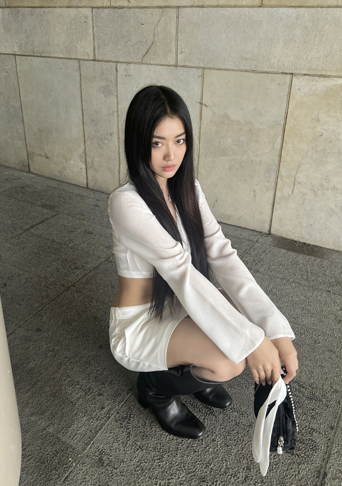 Nga Wendy, Phí Phương Anh, TyhD Thùy Dương khoe eo nuột trong BST Thu 2022 của nhà Gigi - 6