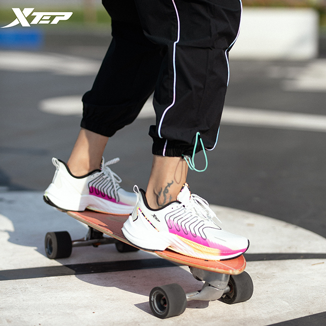 Trải nghiệm không giới hạn với BST giày Running Xtep - 5