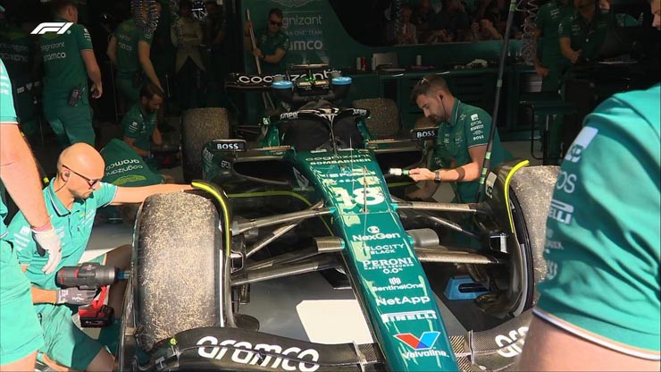 Đua xe F1, Italian GP: Ferrari bay cao với “bộ áo” đặc biệt, Red Bull gặp tai nạn - 3