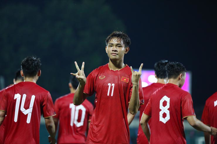 Họp báo U23 Việt Nam - U23 Yemen: HLV Troussier hài lòng, hướng về Olympic - 5