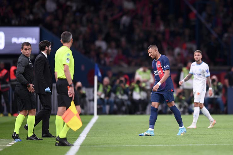 PSG trả giá đắt: Mbappe chấn thương, dễ nghỉ trận gặp Newcastle cúp C1 - 3