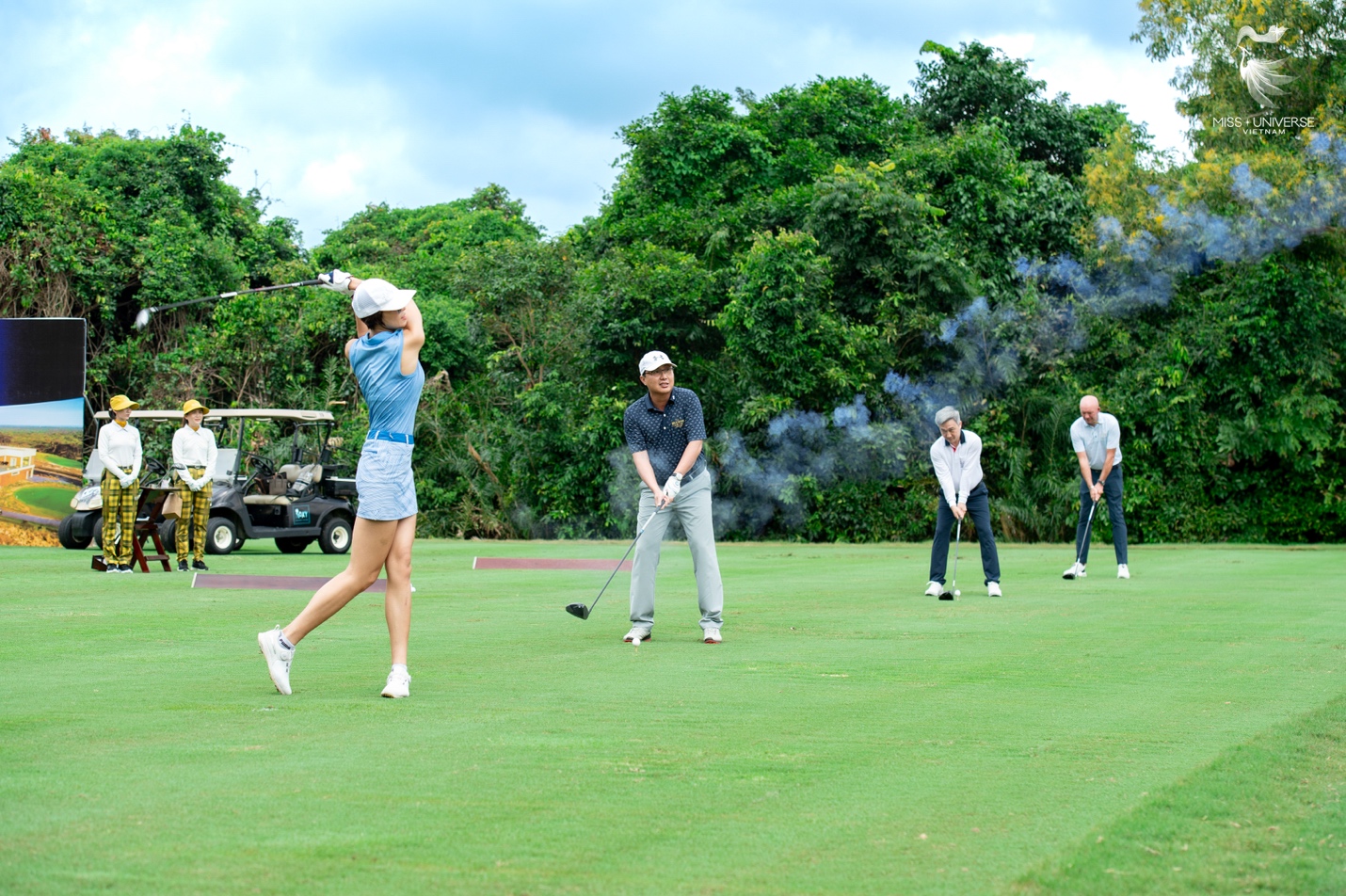 18 thí sinh Miss Universe Vietnam ấn tượng với sân golf The Bluffs Grand Ho Tram - 5