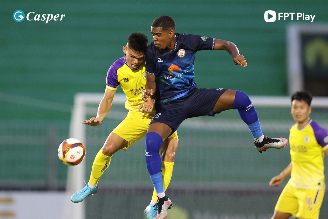 MerryLand Quy Nhơn Bình Định nhận 2 giải V.League tháng 6 từ VPF và Casper Việt Nam - 1