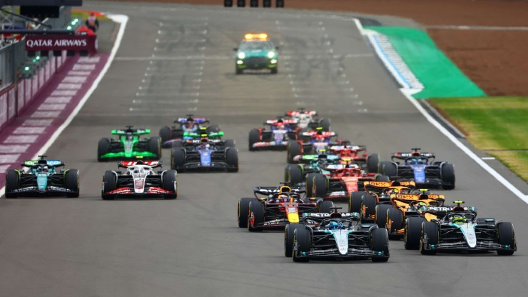 Đua xe British GP: Chiến thắng kỉ lục thứ 9 của Hamilton tại Silverstone - 2