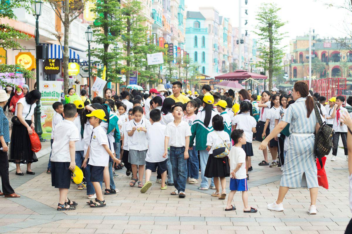 Nghìn lẻ một điều kỳ thú thu hút trẻ nhỏ ở “vũ trụ giải trí” Grand World - 4