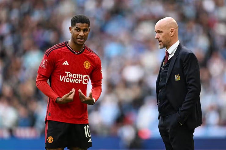 MU mơ đua vô địch Ngoại hạng Anh, HLV Ten Hag “thách” Rashford ghi 30 bàn - 1