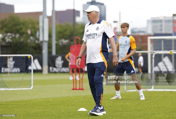 Ancelotti tuyên bố Real dừng mua sắm sau vụ Mbappe, nói về trận ra mắt của Endrick - 1