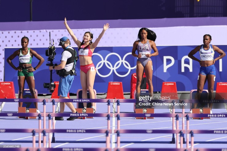 Người đẹp "rung lắc" gặp sự cố Olympic, kiều nữ "nhận 0 điểm" chạy 100m rào nữ - 7
