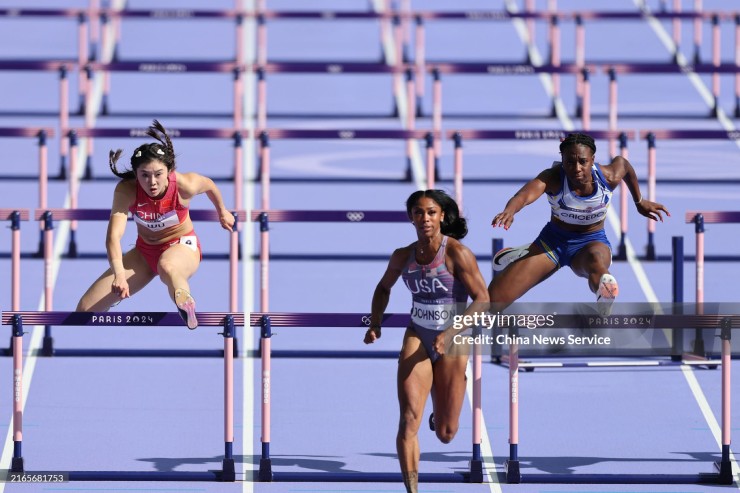 Người đẹp "rung lắc" gặp sự cố Olympic, kiều nữ "nhận 0 điểm" chạy 100m rào nữ - 9