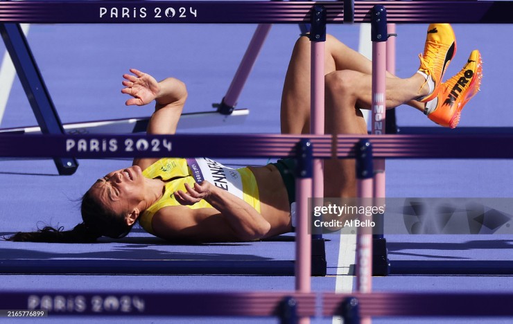 Người đẹp "rung lắc" gặp sự cố Olympic, kiều nữ "nhận 0 điểm" chạy 100m rào nữ - 4