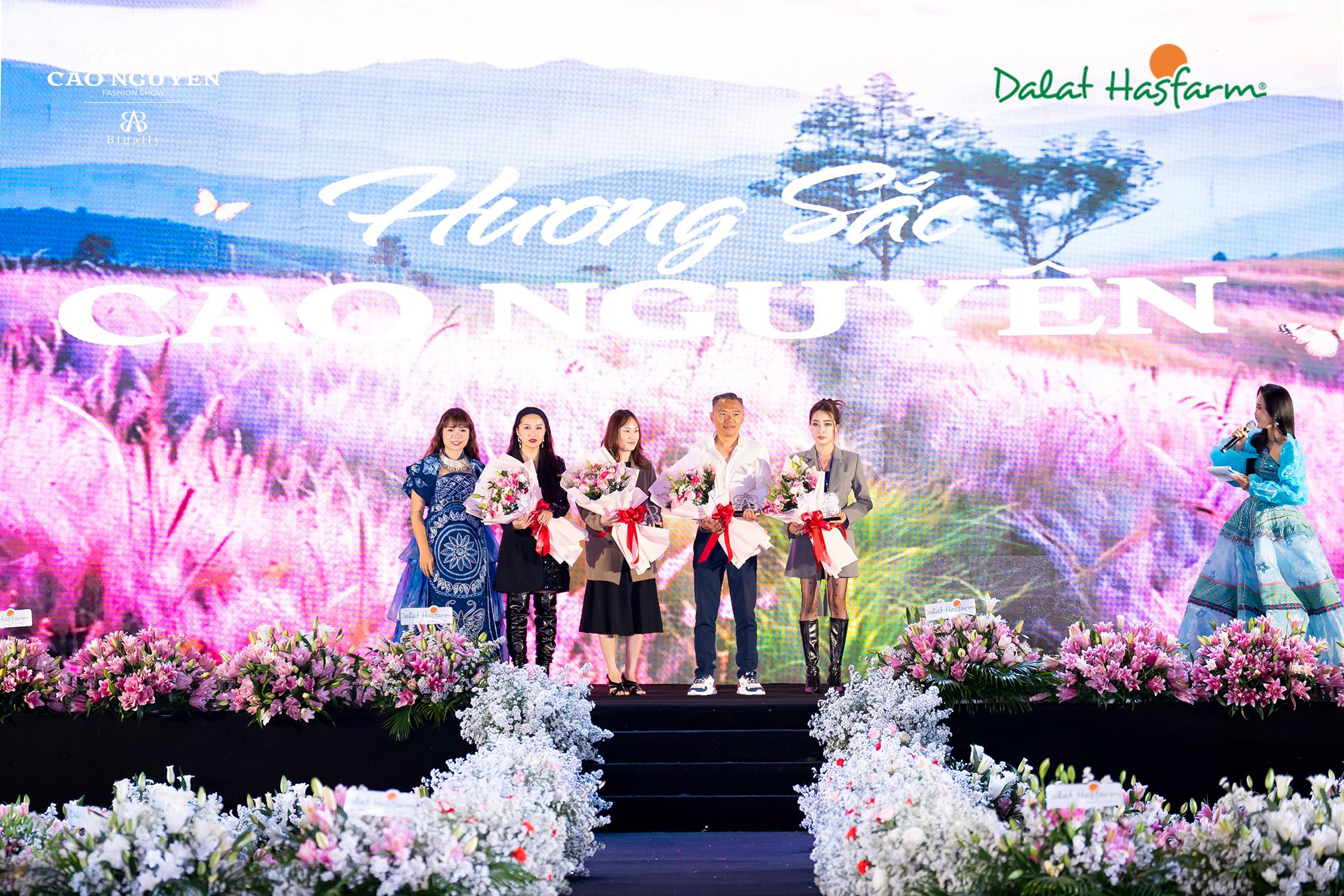 Dalat Hasfarm: vẻ đẹp hoa tươi cao cấp tỏa sáng tại "Hương Sắc Cao Nguyên" - 6