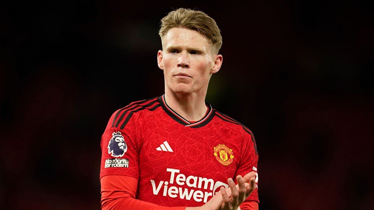 MU bán McTominay 25 triệu bảng, tỷ phú Anh từ chối mong muốn của HLV Ten Hag - 1