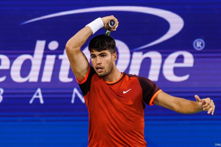 Nóng Laver Cup: Alcaraz bỡ ngỡ khi chung đội với Zverev, Medvedev - 1