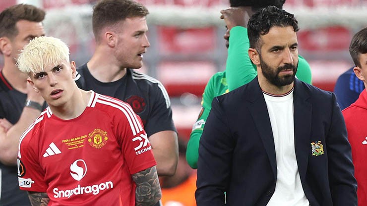 Ronaldo làm "siêu cò" rủ Garnacho đến Al Nassr, sao trẻ MU phản ứng ra sao? - 2