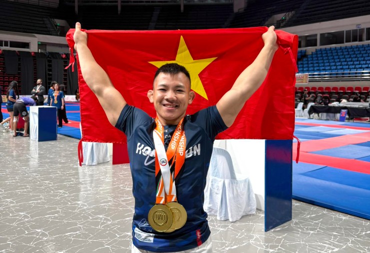 "Quỷ lùn" Hồng Sơn lập hattrick vô địch Jiu-Jitsu, Việt Nam số 1 Đông Nam Á với 84 HCV - 1