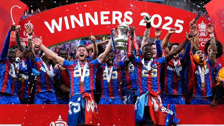 Báo Anh phát hiện kẽ hở giúp Crystal Palace "lật kèo" giành vé dự Europa League - 1