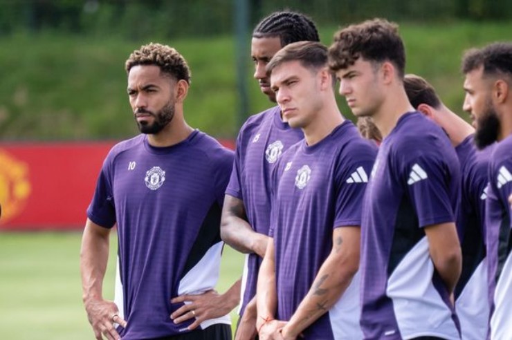 Dự đoán tỉ số MU - Leeds United: "Quỷ đỏ" lột xác hay "mèo vẫn hoàn mèo"? (Giao hữu) - 2