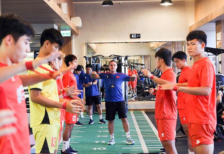 U23 Việt Nam thư giãn chờ “đại chiến” U23 Indonesia ở chung kết - 1