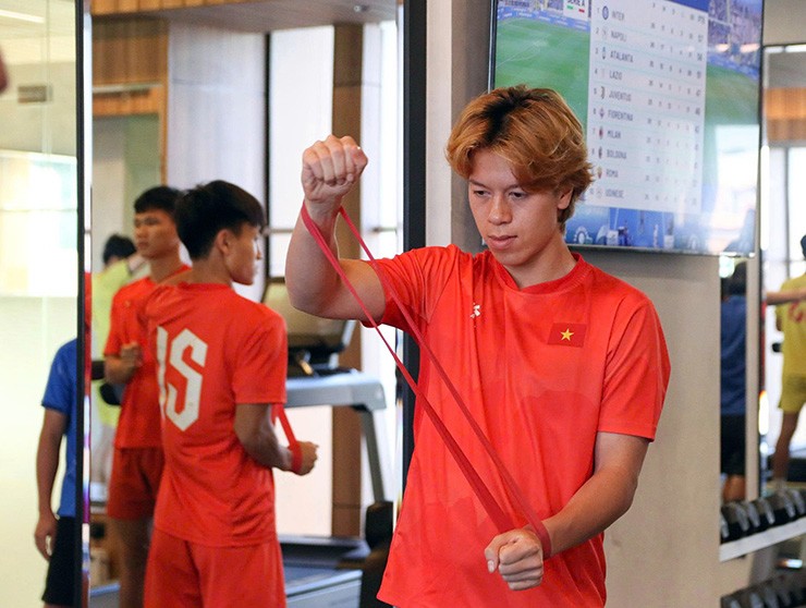 U23 Việt Nam thư giãn chờ “đại chiến” U23 Indonesia ở chung kết - 4