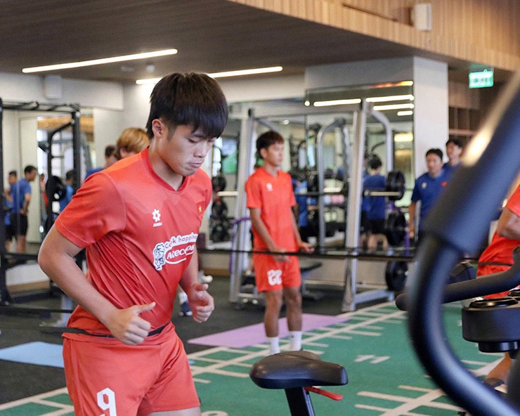U23 Việt Nam thư giãn chờ “đại chiến” U23 Indonesia ở chung kết - 10