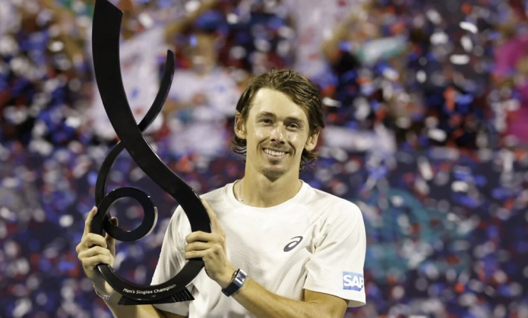 De Minaur trở lại top 10, mỹ nhân Fernandez - Raducanu thăng tiến (Bảng xếp hạng tennis 28/7) - 1